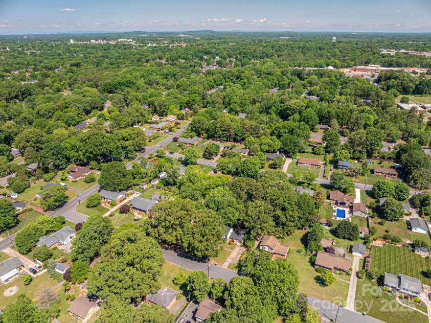 1324 Princeton Avenue, Gastonia, NC 28054.  MLS# CAR4253758, YatesRealty ID 24962. 