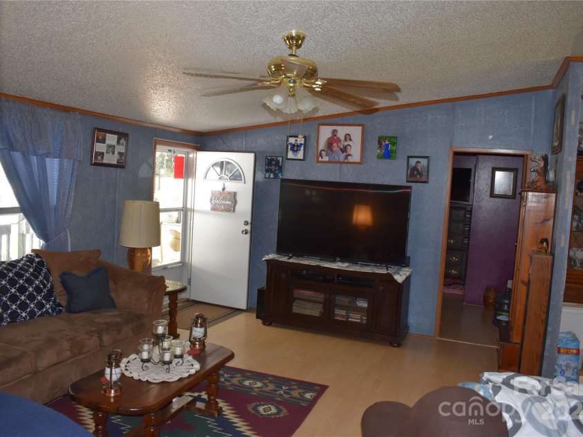 236 Hidden Cove Road, Marion, NC 28752.  MLS# CAR4276772, YatesRealty ID 24964. 