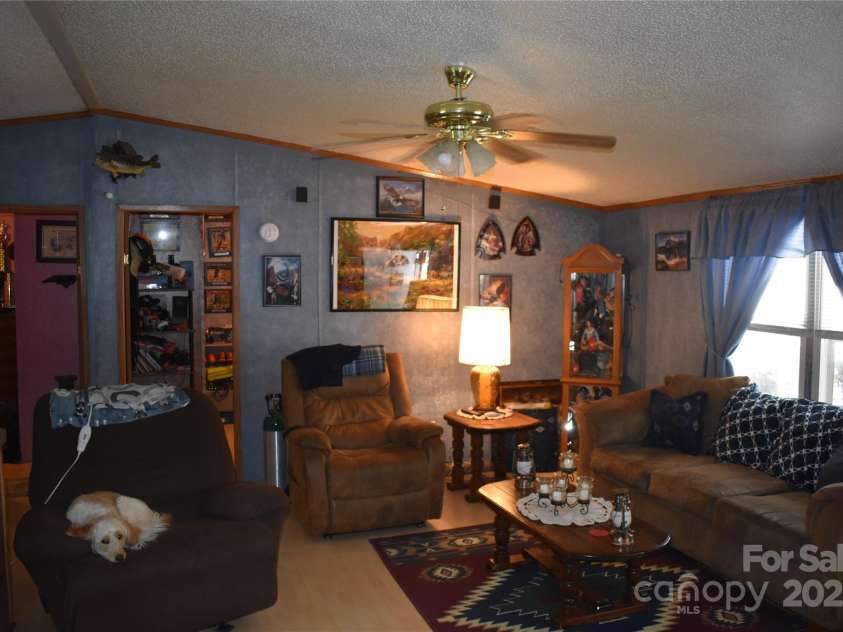 236 Hidden Cove Road, Marion, NC 28752.  MLS# CAR4276772, YatesRealty ID 24964. 