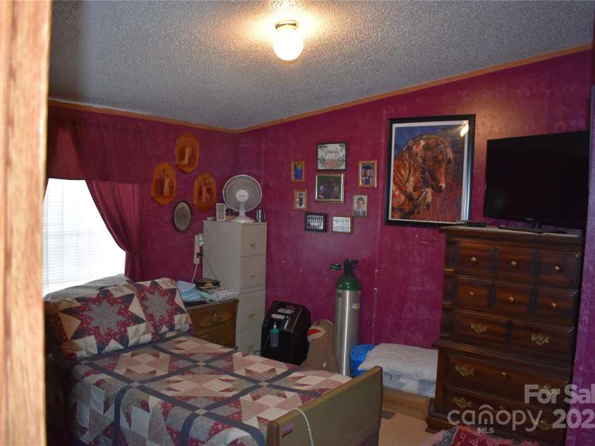 236 Hidden Cove Road, Marion, NC 28752.  MLS# CAR4276772, YatesRealty ID 24964. 