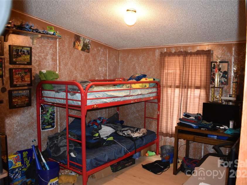 236 Hidden Cove Road, Marion, NC 28752.  MLS# CAR4276772, YatesRealty ID 24964. 