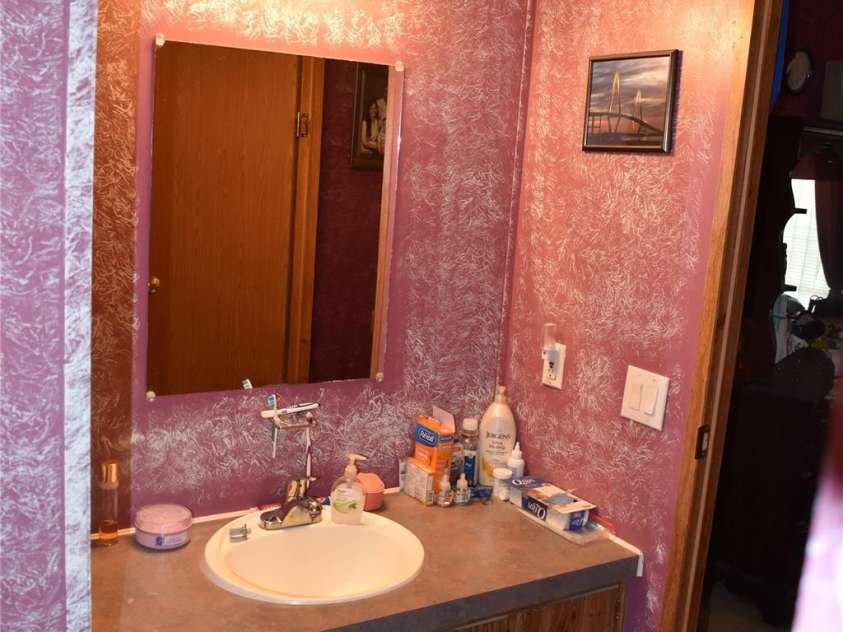 236 Hidden Cove Road, Marion, NC 28752.  MLS# CAR4276772, YatesRealty ID 24964. 