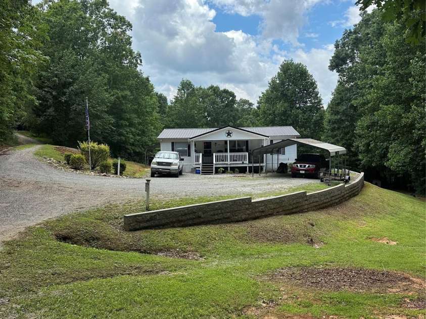 236 Hidden Cove Road, Marion, NC 28752.  MLS# CAR4276772, YatesRealty ID 24964. 