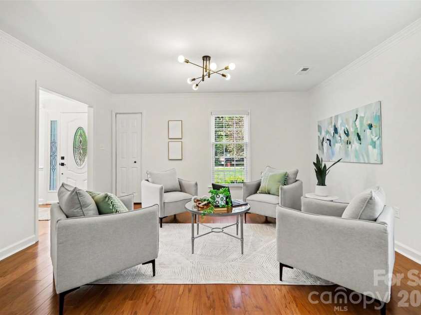 4831 Deanscroft Drive, Charlotte, NC 28226.  MLS# CAR4356037, YatesRealty ID 24964. Flex room could be office or living room