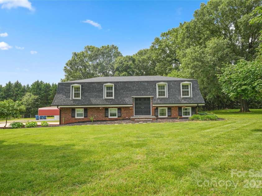 1867 Shannon Drive, Conover, NC 28613.  MLS# CAR4266044, YatesRealty ID 24966. 