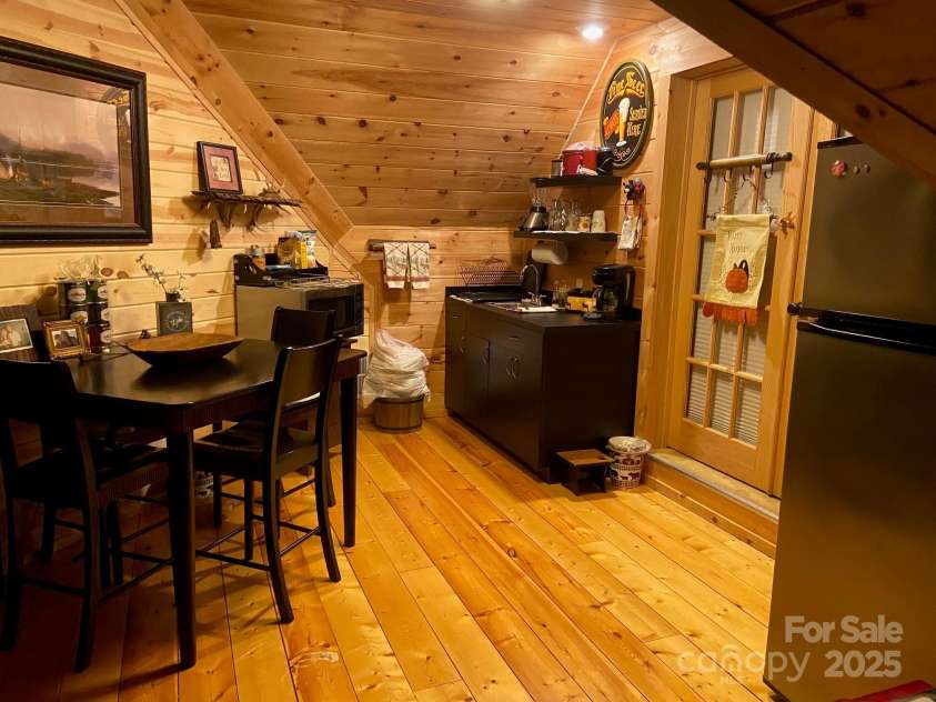 87 Ali Avenue, Bakersville, NC 28705.  MLS# CAR4271863, YatesRealty ID 24967. 