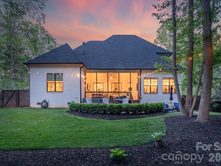 365 Stone Cliff Lane, Clover, SC 29710.  MLS# CAR4365360, YatesRealty ID 24968. 