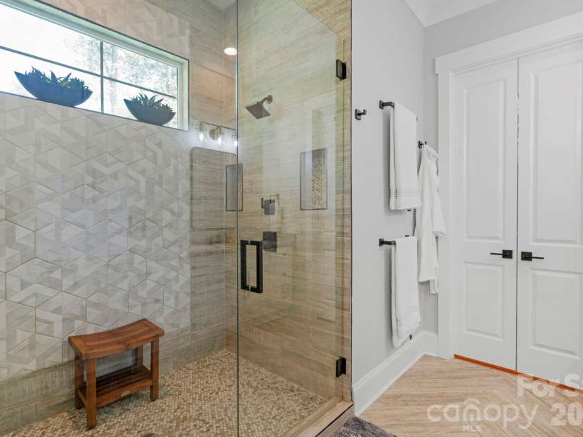 365 Stone Cliff Lane, Clover, SC 29710.  MLS# CAR4365360, YatesRealty ID 24968. 