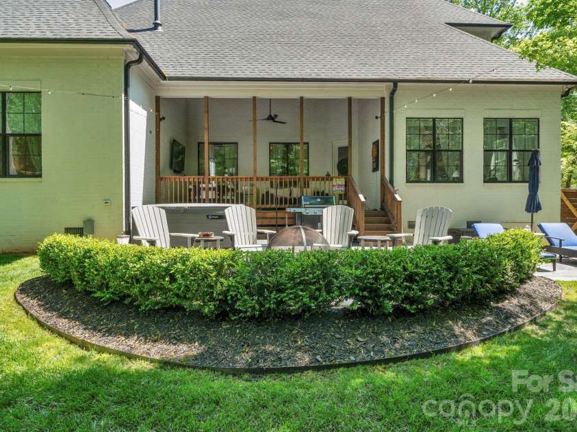 365 Stone Cliff Lane, Clover, SC 29710.  MLS# CAR4365360, YatesRealty ID 24968. Beautifully manicured yard