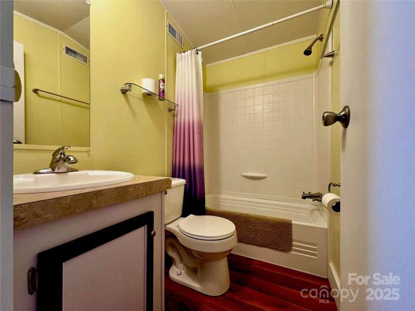 448 Hopson Heritage Lane, Burnsville, NC 28740.  MLS# CAR4275038, YatesRealty ID 24968. 