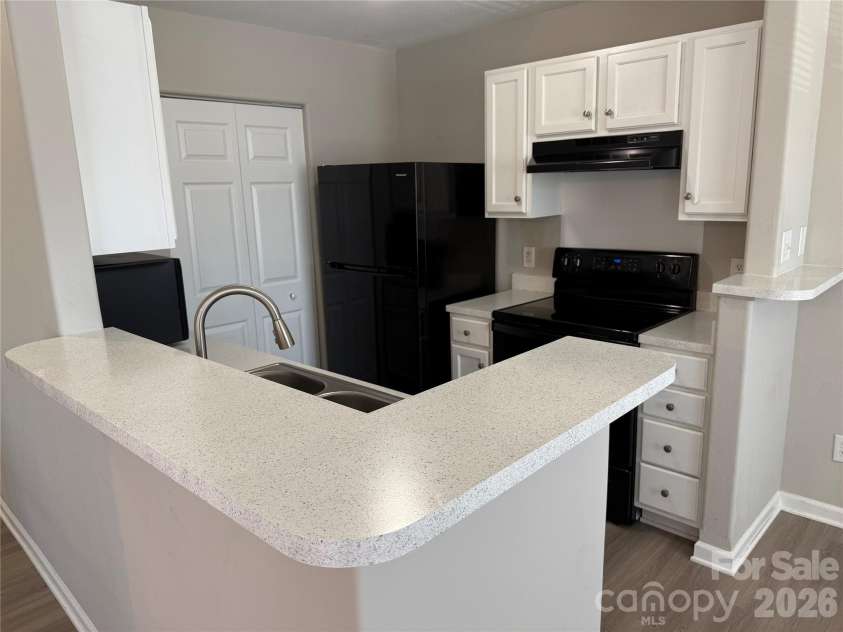 1063 Triece Lane, Charlotte, NC 28215.  MLS# CAR4382268, YatesRealty ID 24969. 