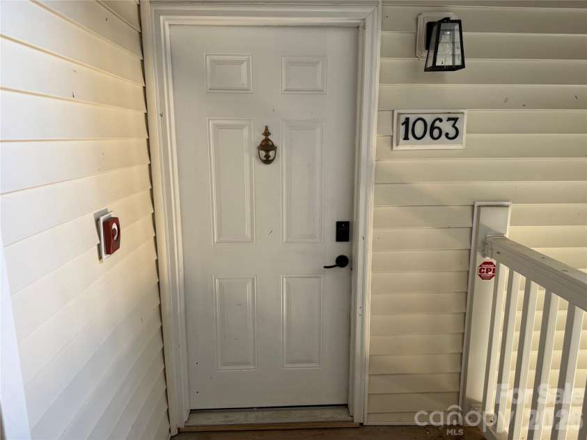 1063 Triece Lane, Charlotte, NC 28215.  MLS# CAR4382268, YatesRealty ID 24969. Front door