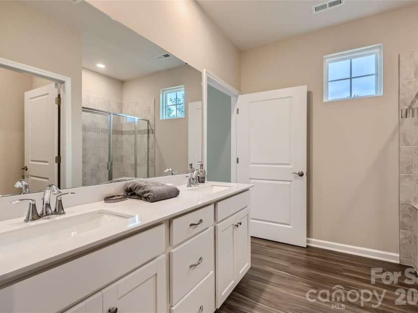 1019 Lookout Shoals Drive, Fort Mill, SC 29715.  MLS# CAR4348923, YatesRealty ID 2497. 