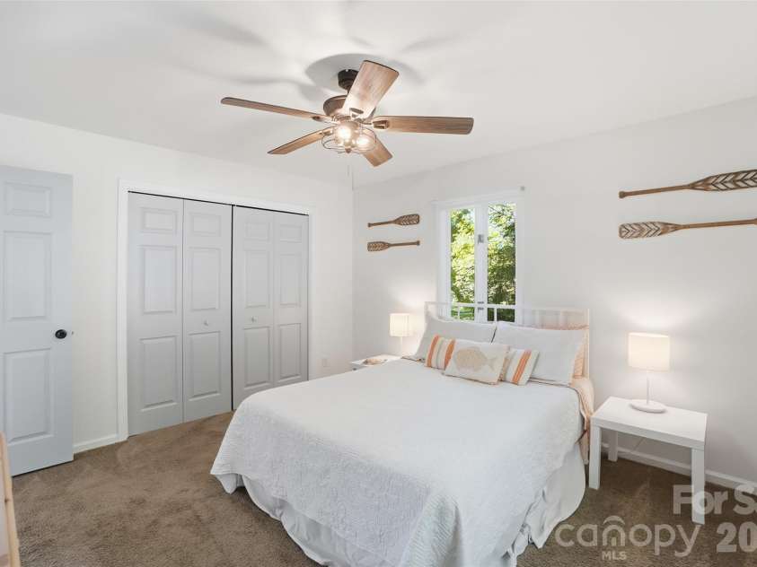 449 Island View Drive, Lexington, NC 27292.  MLS# CAR4368104, YatesRealty ID 24970. Main Level Bedroom
