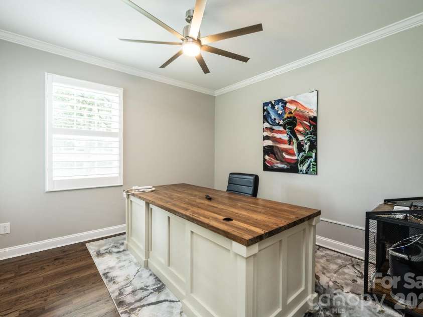 3075 Jamestown Drive, Gastonia, NC 28054.  MLS# CAR4384906, YatesRealty ID 24971. 