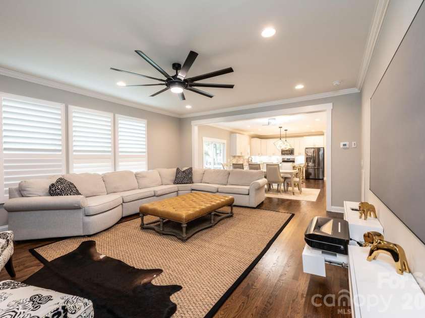 3075 Jamestown Drive, Gastonia, NC 28054.  MLS# CAR4384906, YatesRealty ID 24971. 