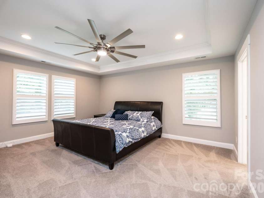 3075 Jamestown Drive, Gastonia, NC 28054.  MLS# CAR4384906, YatesRealty ID 24971. 