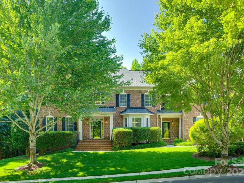 5008 Woodview Lane, Weddington, NC 28104.  MLS# CAR4269305, YatesRealty ID 24971. Welcome Home!