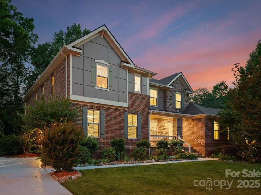 7798 Sand Trap Lane, Stanley, NC 28164.  MLS# CAR4266589, YatesRealty ID 24972. 