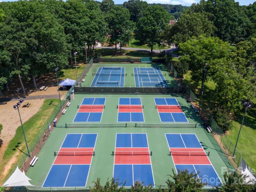 7798 Sand Trap Lane, Stanley, NC 28164.  MLS# CAR4266589, YatesRealty ID 24972. Optional membership to Cowans Ford Golf Club & Amenities