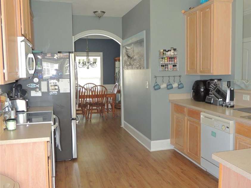 113 Ashton Woods Court, Mount Holly, NC 28120.  MLS# CAR4383374, YatesRealty ID 24973. Kitchen