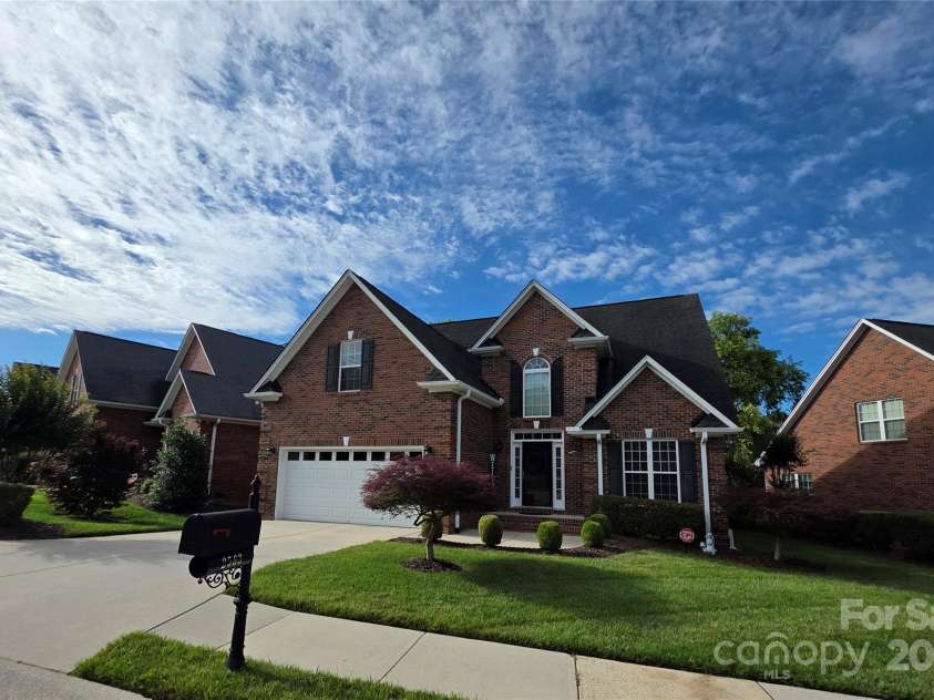2563 Firethorn Court, Gastonia, NC 28056.  MLS# CAR4261571, YatesRealty ID 24973. 