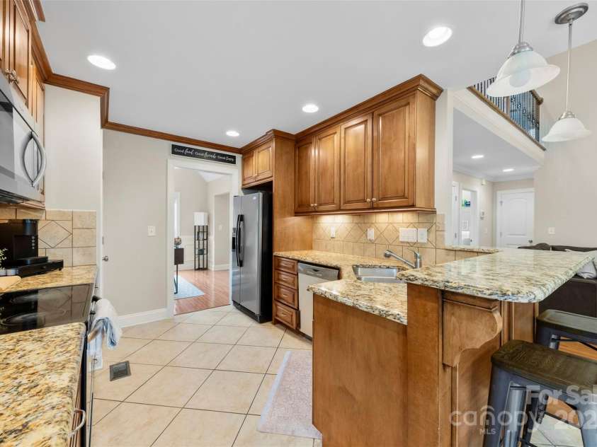 2563 Firethorn Court, Gastonia, NC 28056.  MLS# CAR4261571, YatesRealty ID 24973. 