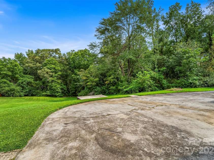 713 Bounous Street, Valdese, NC 28690.  MLS# CAR4301038, YatesRealty ID 24974. 