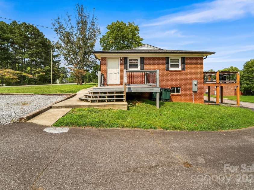 713 Bounous Street, Valdese, NC 28690.  MLS# CAR4301038, YatesRealty ID 24974. 