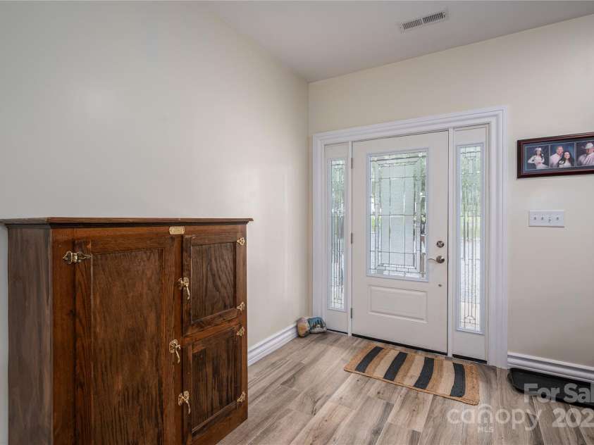 3103 Richview Drive, Crouse, NC 28033.  MLS# CAR4268051, YatesRealty ID 24975. 