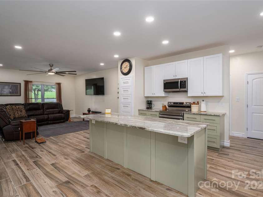 3103 Richview Drive, Crouse, NC 28033.  MLS# CAR4268051, YatesRealty ID 24975. 