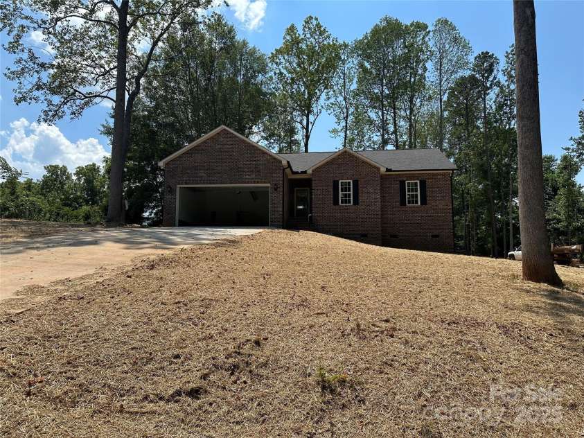 1045 Long Drive, Newton, NC 28658.  MLS# CAR4279592, YatesRealty ID 24976. 