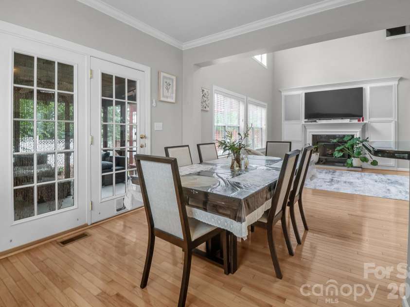 11537 Mcginns Trace Court, Charlotte, NC 28277.  MLS# CAR4385781, YatesRealty ID 24976. 