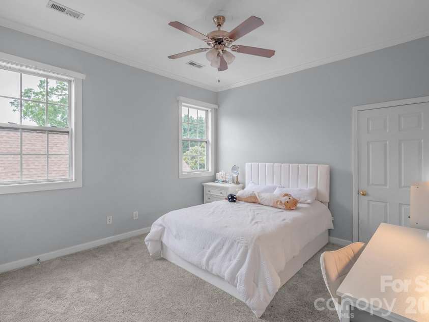 11537 Mcginns Trace Court, Charlotte, NC 28277.  MLS# CAR4385781, YatesRealty ID 24976. 
