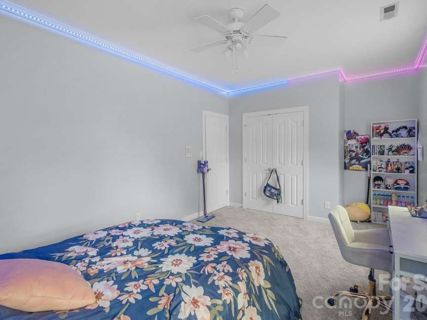 11537 Mcginns Trace Court, Charlotte, NC 28277.  MLS# CAR4385781, YatesRealty ID 24976. 