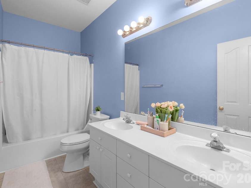 11537 Mcginns Trace Court, Charlotte, NC 28277.  MLS# CAR4385781, YatesRealty ID 24976. 