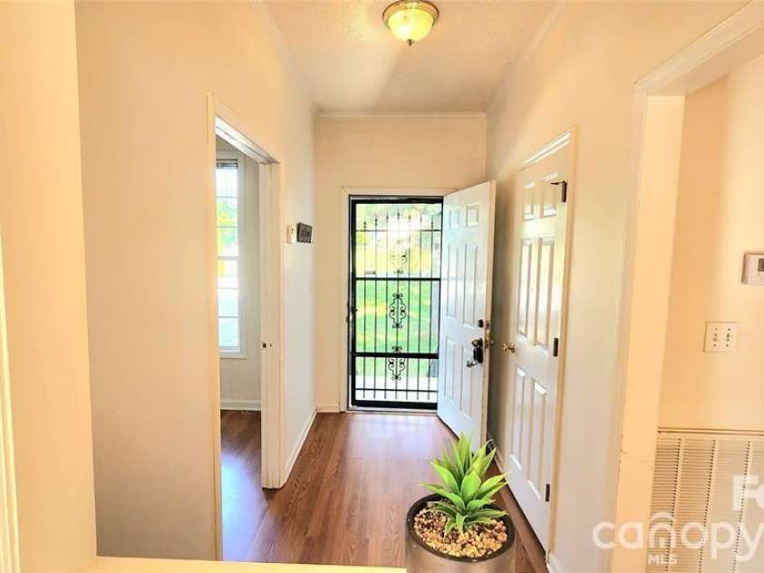 1066 Tremont Avenue, Rock Hill, SC 29730.  MLS# CAR4385831, YatesRealty ID 24978. 
