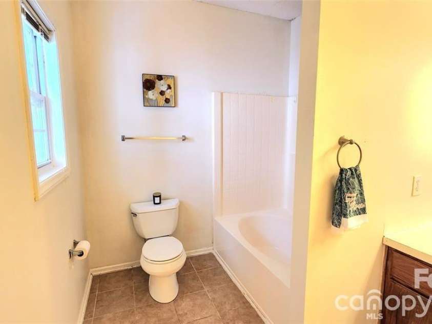1066 Tremont Avenue, Rock Hill, SC 29730.  MLS# CAR4385831, YatesRealty ID 24978. 