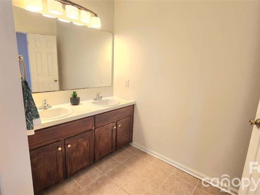 1066 Tremont Avenue, Rock Hill, SC 29730.  MLS# CAR4385831, YatesRealty ID 24978. 