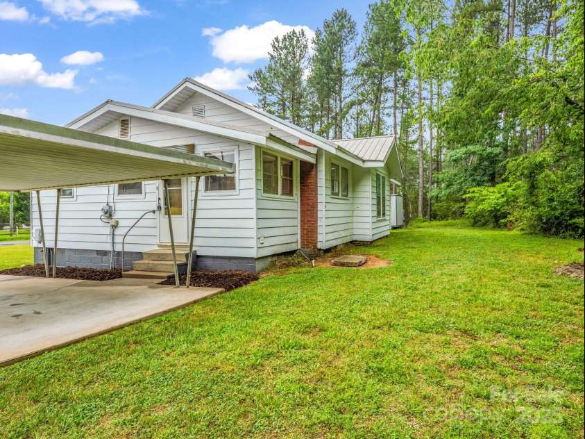 3080 Ken Miller Road, Rutherfordton, NC 28139.  MLS# CAR4267290, YatesRealty ID 24978. 