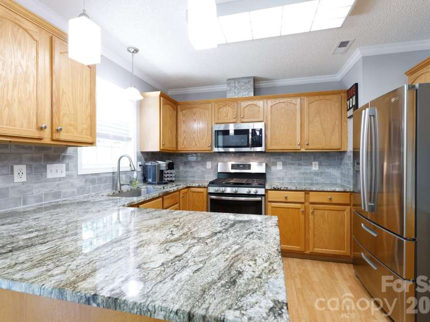 2312 Nuthatch Drive, Rock Hill, SC 29732.  MLS# CAR4385824, YatesRealty ID 24979. 