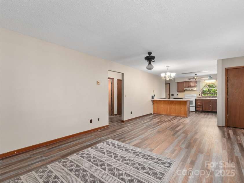 250 Turkey Pen Road, Franklin, NC 28734.  MLS# CAR4279511, YatesRealty ID 24979. 