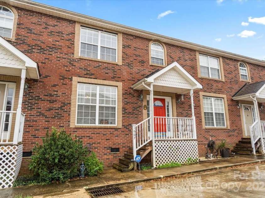 1667 Flintwood Drive, Rock Hill, SC 29732.  MLS# CAR4315518, YatesRealty ID 2498. 