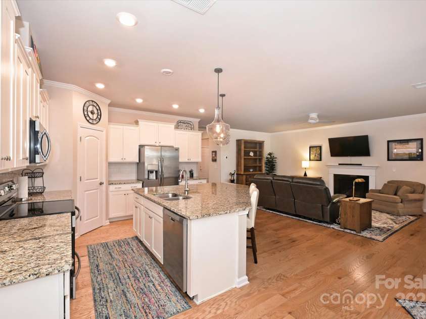 2353 Abundance Lane, Waxhaw, NC 28173.  MLS# CAR4204006, YatesRealty ID 2498. 