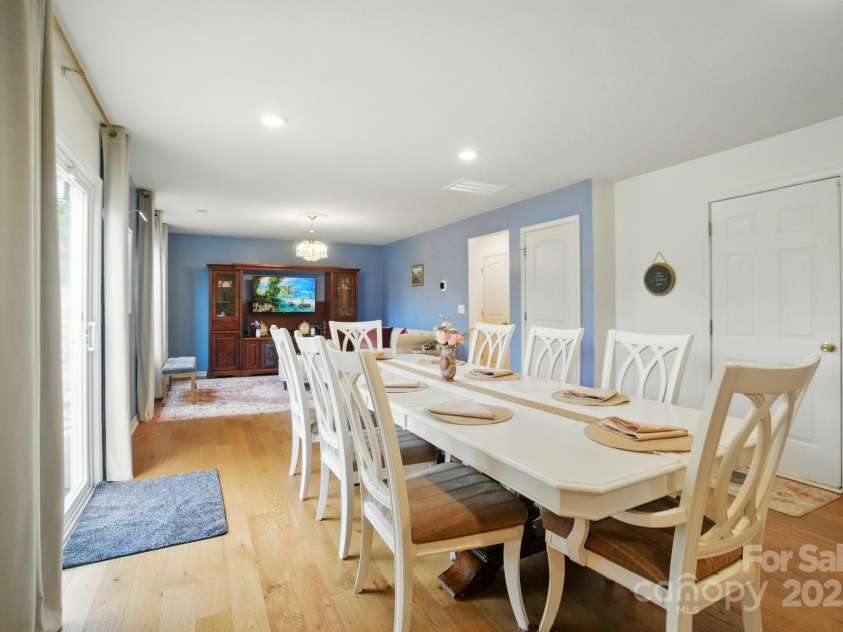 124 Vintage Woods Court, Shelby, NC 28150.  MLS# CAR4266450, YatesRealty ID 24980. 