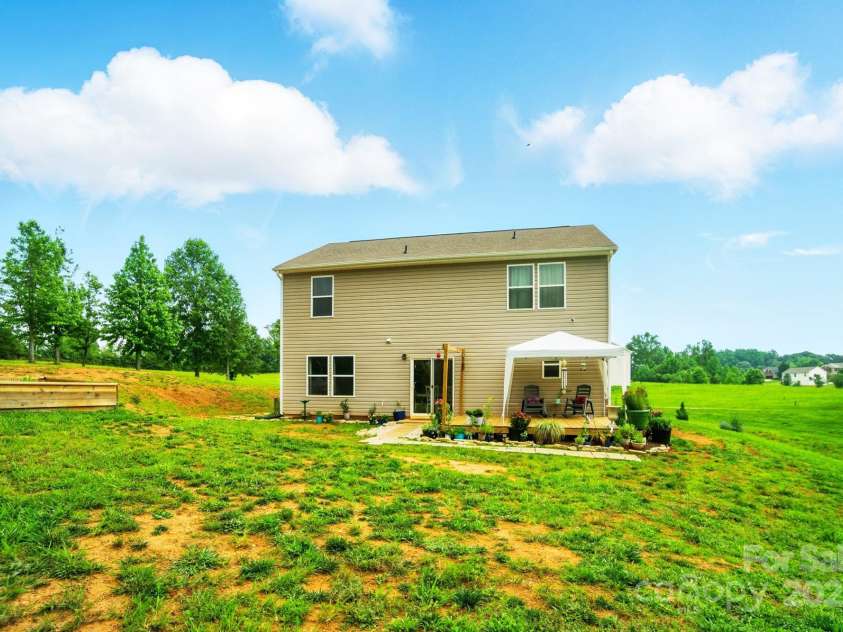 124 Vintage Woods Court, Shelby, NC 28150.  MLS# CAR4266450, YatesRealty ID 24980. 