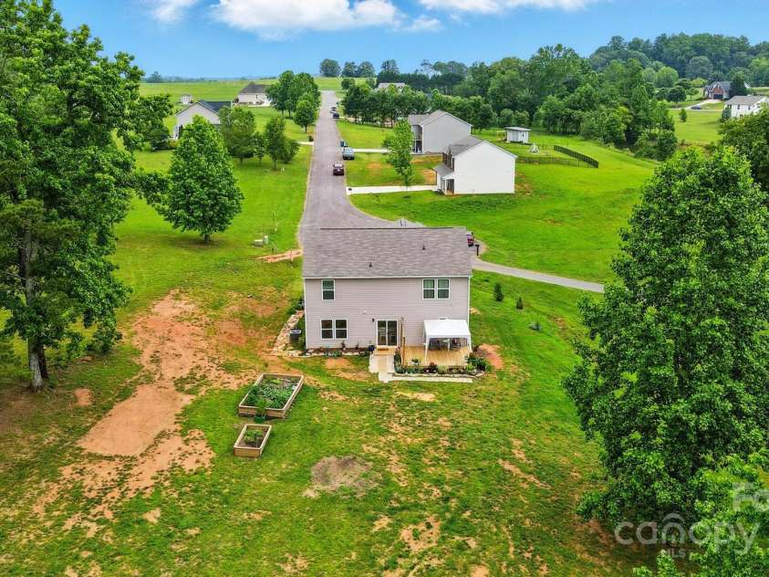 124 Vintage Woods Court, Shelby, NC 28150.  MLS# CAR4266450, YatesRealty ID 24980. 