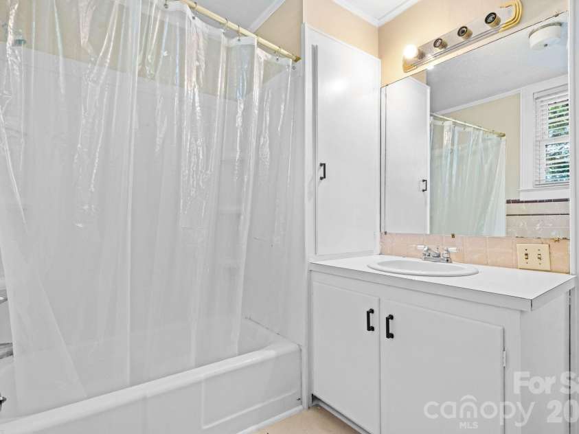 144 Hunter Bridge Road, Stony Point, NC 28678.  MLS# CAR4385671, YatesRealty ID 24981. 