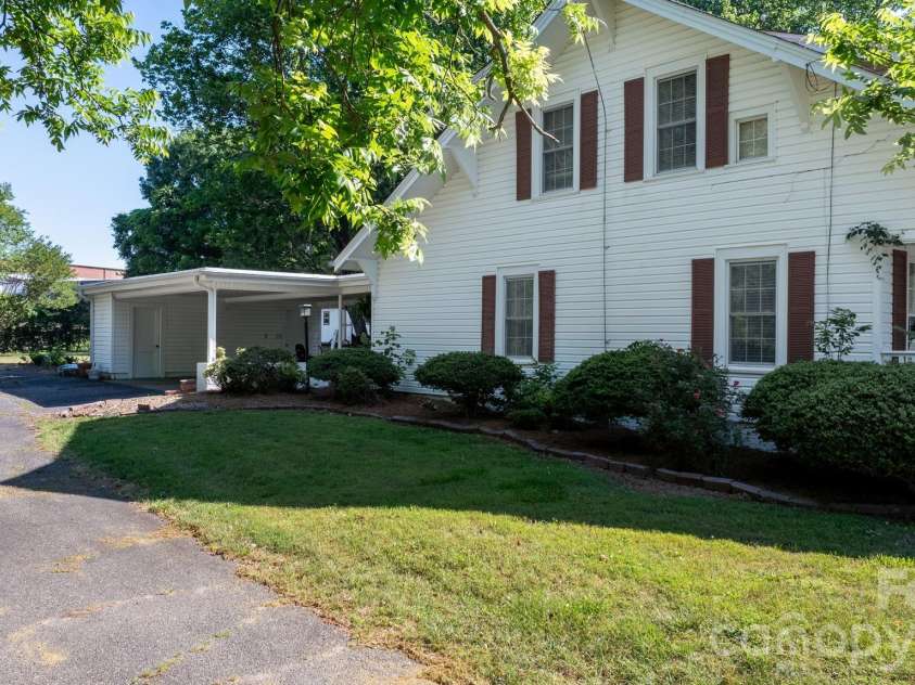 144 Hunter Bridge Road, Stony Point, NC 28678.  MLS# CAR4385671, YatesRealty ID 24981. 