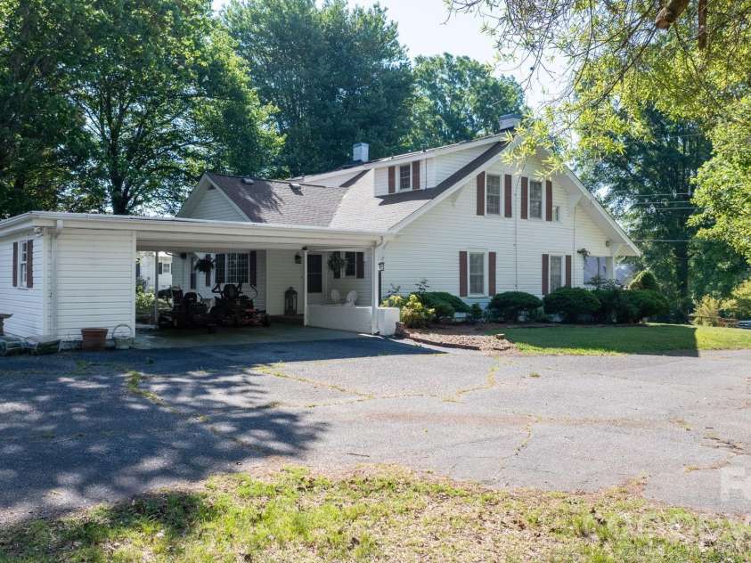 144 Hunter Bridge Road, Stony Point, NC 28678.  MLS# CAR4385671, YatesRealty ID 24981. 